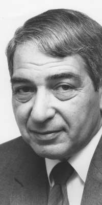 Frank Hahn, British economist (Hahn's Problem)., dies at age 87